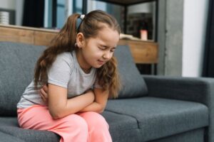 5 Bahaya Tertelan Anak: Risiko Pencernaan Serius, Waspada!