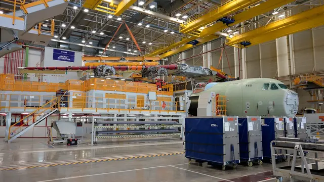 Airbus A400M Canggih: Pesawat RI Tiba November 2025!