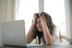 Atasi Burnout Kerja? Solusi Psikolog untuk Tenang Seketika