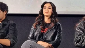 Atiqah Hasiholan: Dukun Aborsi, Misteri Kampung Jabang Mayit