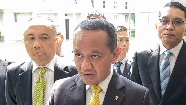 Bahlil Lahirkan Kerja Sama Mega Proyek Listrik Bersih Singapura