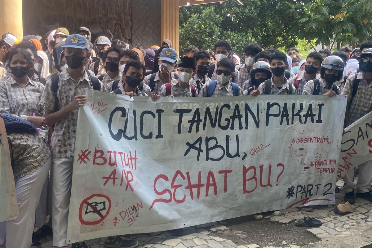 Dedi Mulyadi Bongkar Kasus SMAN 9 Tambun Selatan: Audit Keuangan