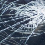 Detik-detik Dramatis! Truk Tertabrak KRL Tangerang, Motor Tertimpa