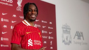 Frimpong Tantang Trent: Akankah Ia Gantikan Legenda Liverpool?