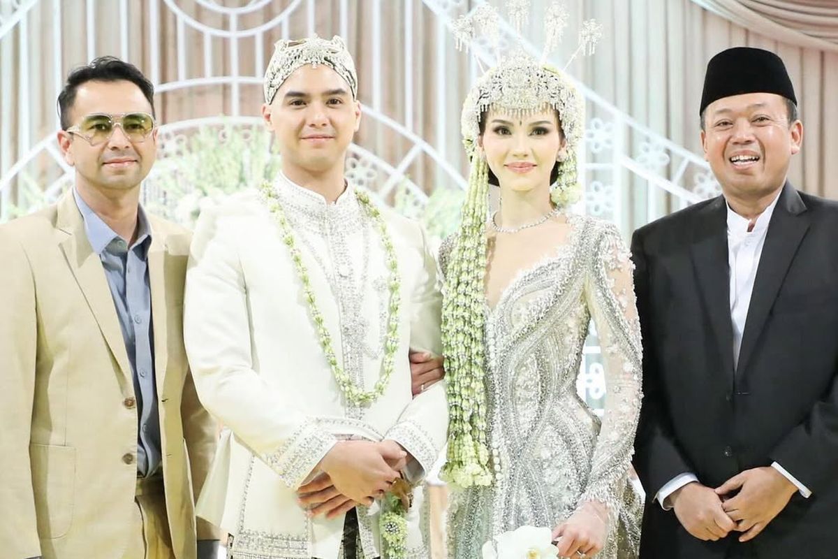 Gaya Stylish Raffi Ahmad di Akad Nikah Al Ghazali-Alyssa