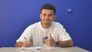 Hehanussa dan Rezaldi Resmi Gabung Persib Bandung!