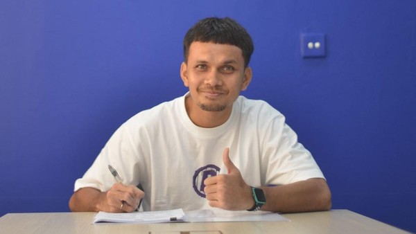 Hehanussa dan Rezaldi Resmi Gabung Persib Bandung!