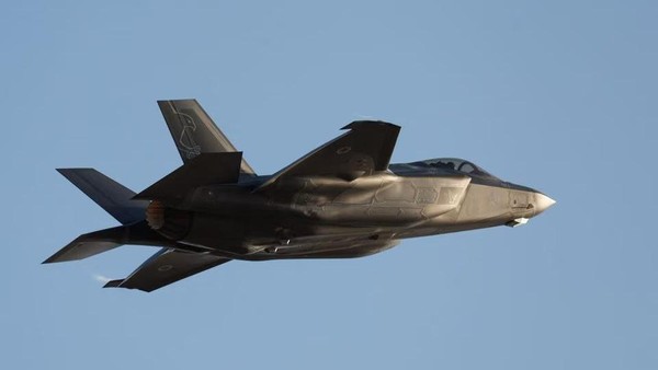 Iran Hancurkan 3 F-35 Siluman Israel: Sejarah Baru Tercipta