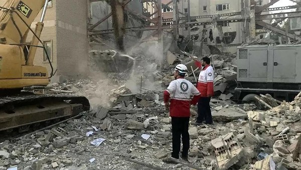Iran Kecam Brutalitas Israel: Serangan Rumah Sakit & Ambulans