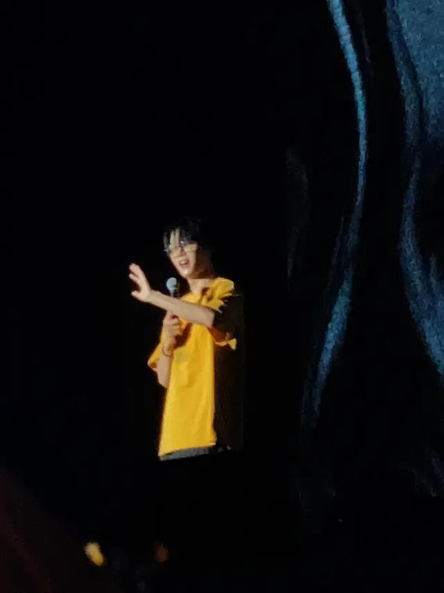 Kai EXO Tampil Keren, Kasual di Soundcheck Jakarta