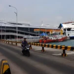 Lewotobi Laki-Laki Meletus: Siaga Kapal, Penyeberangan Aman Terjaga