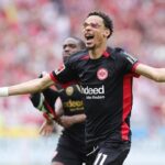 MU Gigit Jari, Fokus Dapatkan Striker Muda Ekitike?