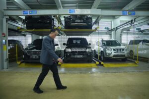 Mobil Mewah & Motor Sitaan KPK Lelang Murah, Mulai Rp7,4 Juta!