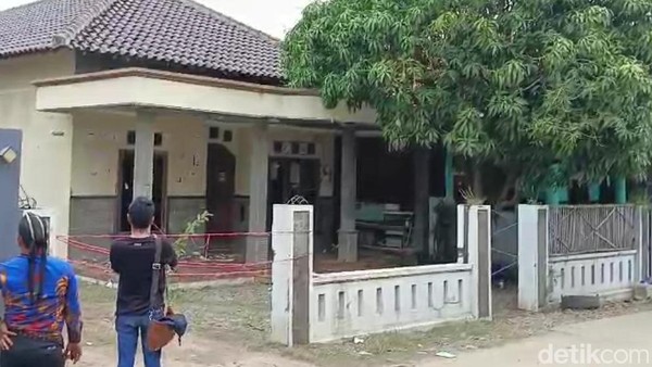 Pengajian FPI Brebes Tutup Jalan, Warga Geruduk Eks Markas