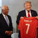 Ronaldo Kirim Jersey Eksklusif & Pesan Haru untuk Trump