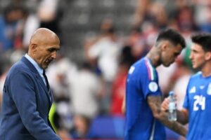 Spalletti Dipecat! FIGC Rayu Ranieri, Siapa Pelatih Italia Baru?