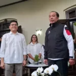 Jokowi Puji Jaket PSI Logo Gajah: Desain Keren & Elegan