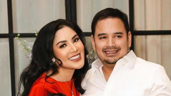 Nindy Ayunda Ungkap Pesan Haru Ultah Dito Mahendra: Rahasia Terungkap?