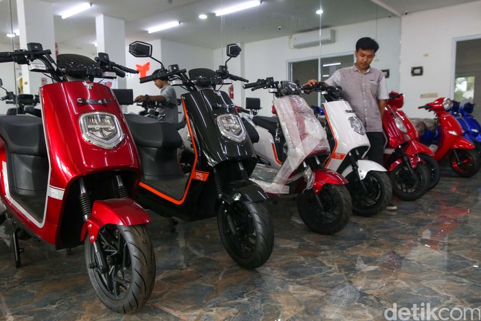 Subsidi Motor Listrik: Kapan Cair? Info Terbaru!