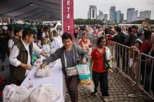 Seskab Ungkap Tujuan Pasar Murah di Monas: Presiden Ingin Hadirkan Kebahagiaan untuk Warga