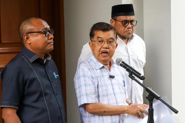 Jusuf Kalla Beberkan Permintaan Pertemuan Rismon Sianipar, Disebut Sempat Ajukan Permintaan Uang