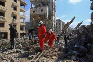 Serangan Udara Israel di Lebanon Tewaskan 300+ Orang, Ribuan Terluka dalam Sehari