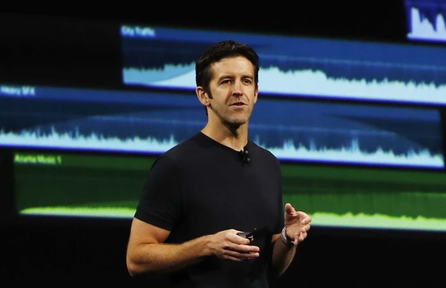 John Ternus Ditunjuk Jadi CEO Apple Gantikan Tim Cook, Ini Profil dan Tantangannya